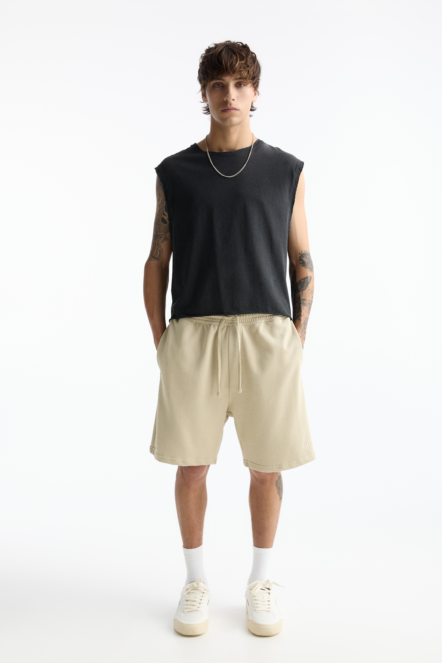 pull-and-bear-short-homme-569lug-1.jpg
