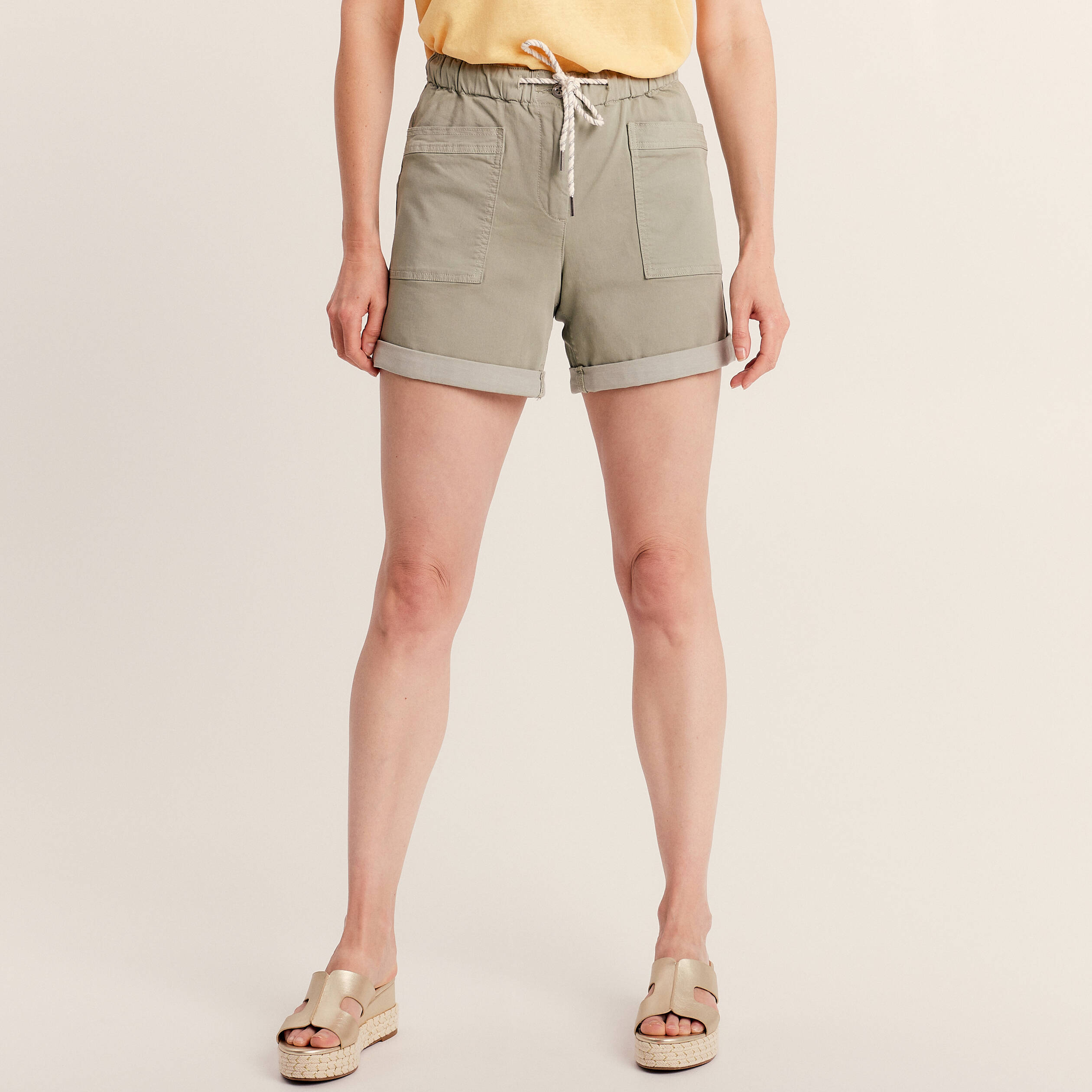 short-femme-taille-elastique-825xao.jpg