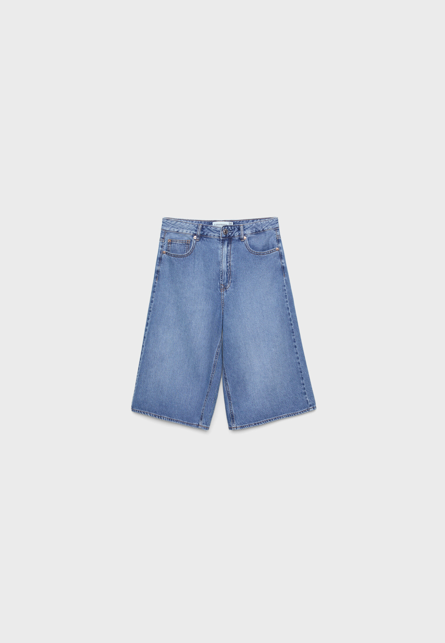 short-jean-stradivarius-040uqs-1.jpg