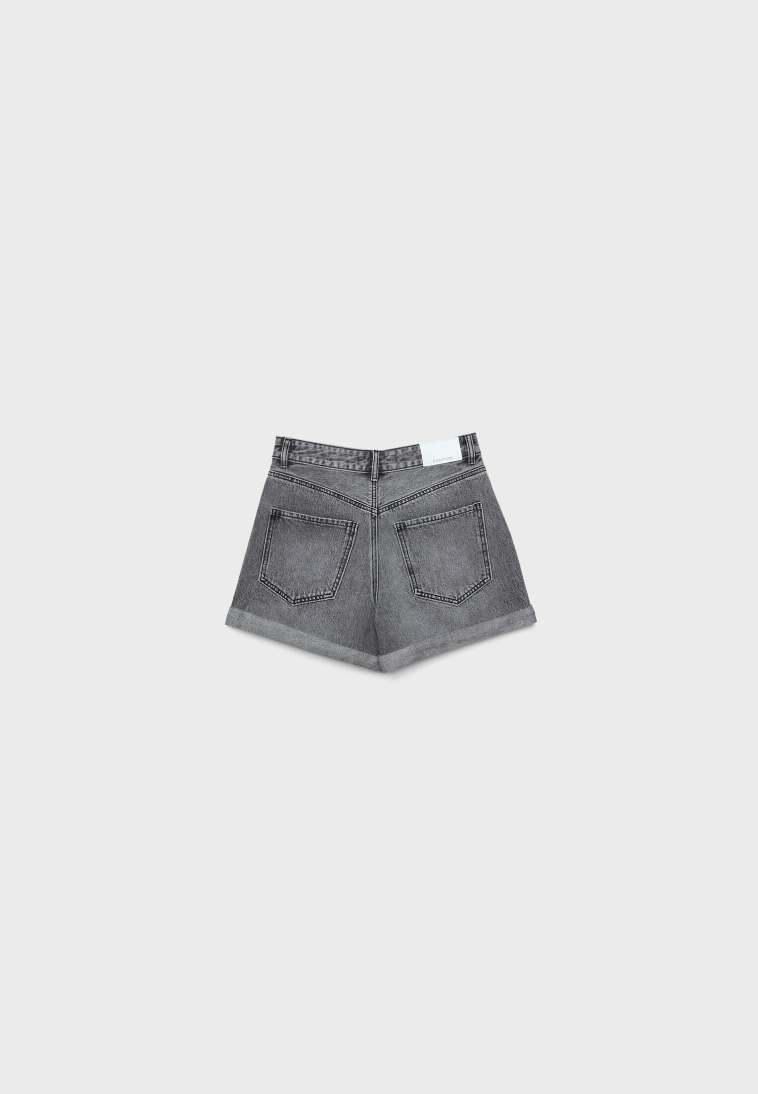 short-jean-stradivarius-110vzi-1.jpg